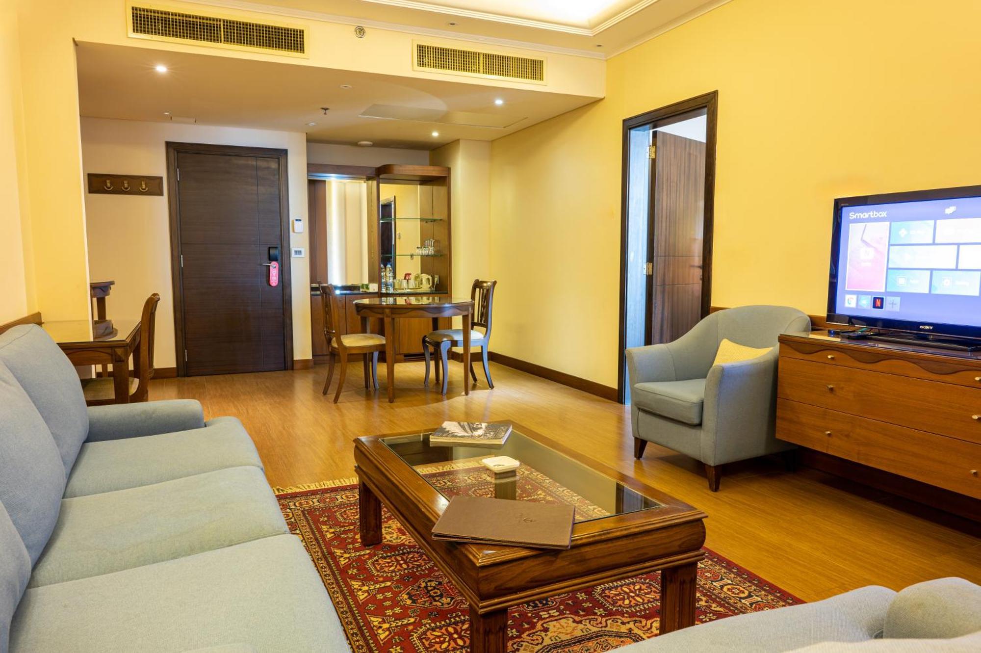 Jiyeh Marina Resort Hotel & Chalets Jieh Εξωτερικό φωτογραφία