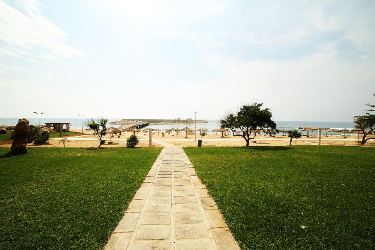 Jiyeh Marina Resort Hotel & Chalets Jieh Εξωτερικό φωτογραφία